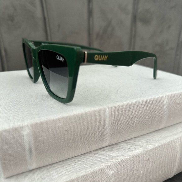 Quay Australia Sunglasses - Picture 5 of 7